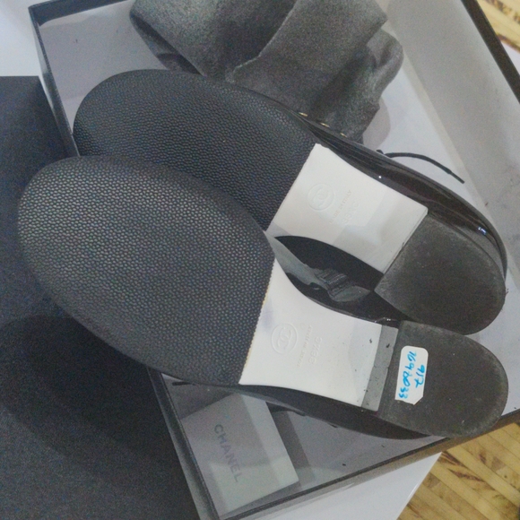 Chanel short booties - Picture 3 of 5